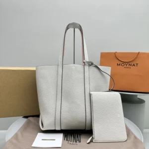 moynat-bag-white-tote-looks-like