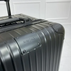 rimowa-luggage-black-looks-like