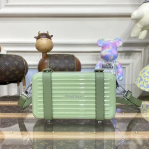 rimowa-bag-luggage-green-handbag-looks-like