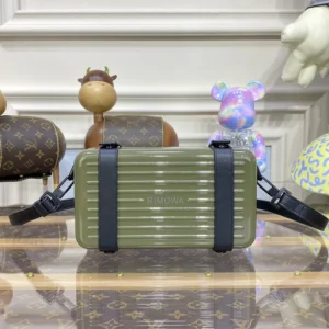 rimowa-bag-olive-green-crossbody-looks-like