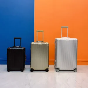 rimowa-luggage-black-silver-gold-looks-like